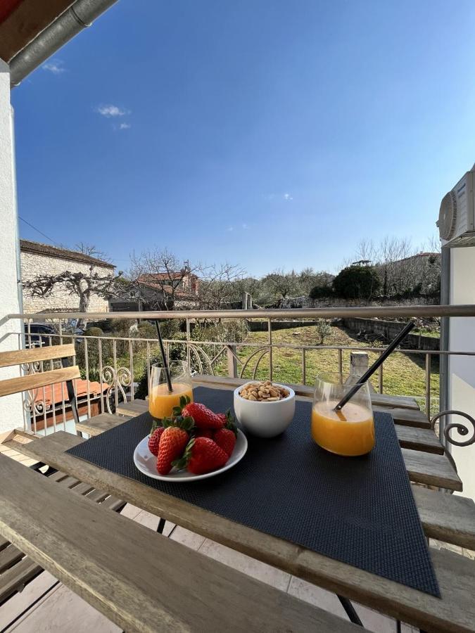 Apartment Lorun 47 Tar-Vabriga Eksteriør bilde
